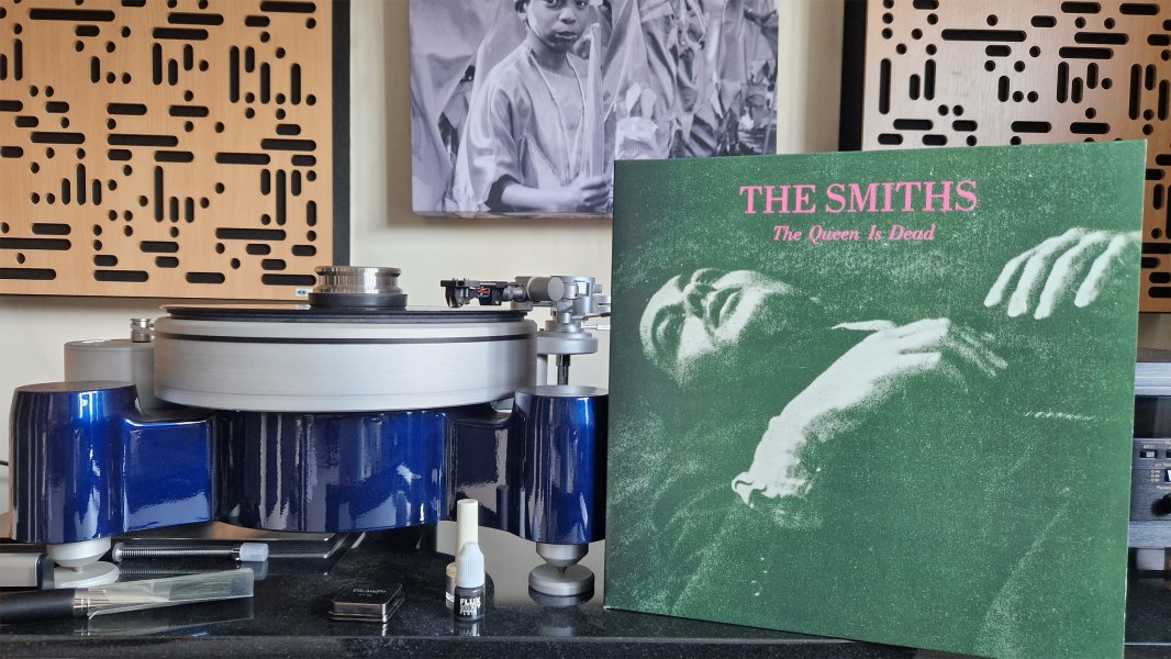 Smiths - The Queen Is Dead.jpg