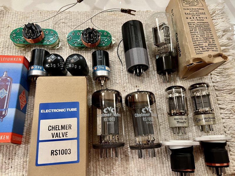 tubes Valvo etc.jpg