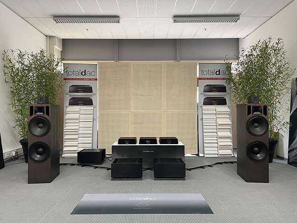 923-TotalDAC-600.jpg 923-TotalDAC-600.jpg