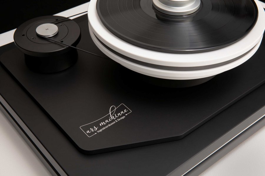 BM1_054_web.jpg BM1_054_web.jpg