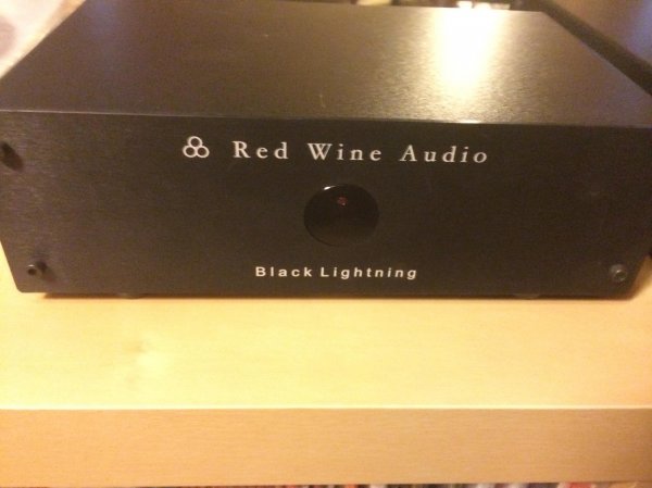 Red Wine Audio Black Lightning Battery Power Supply for Monk.jpg