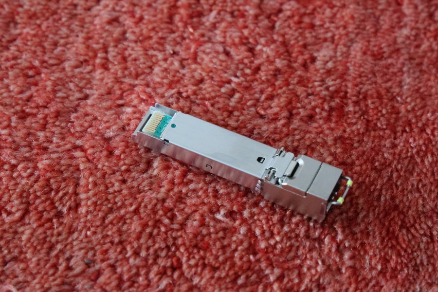SFP-RJ45 Module_4X3A4808_1600pix.jpg SFP-RJ45 Module_4X3A4808_1600pix.jpg
