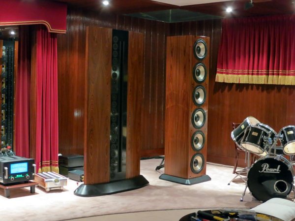 Ready for listening.jpg Ready for listening.jpg