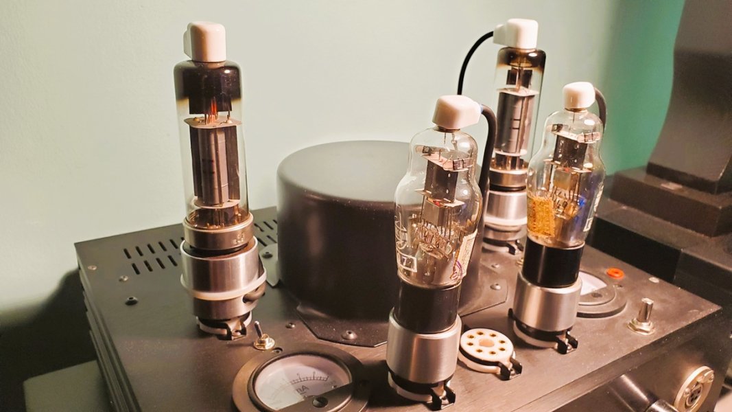 Philips4654_Marconi6Q7.jpg