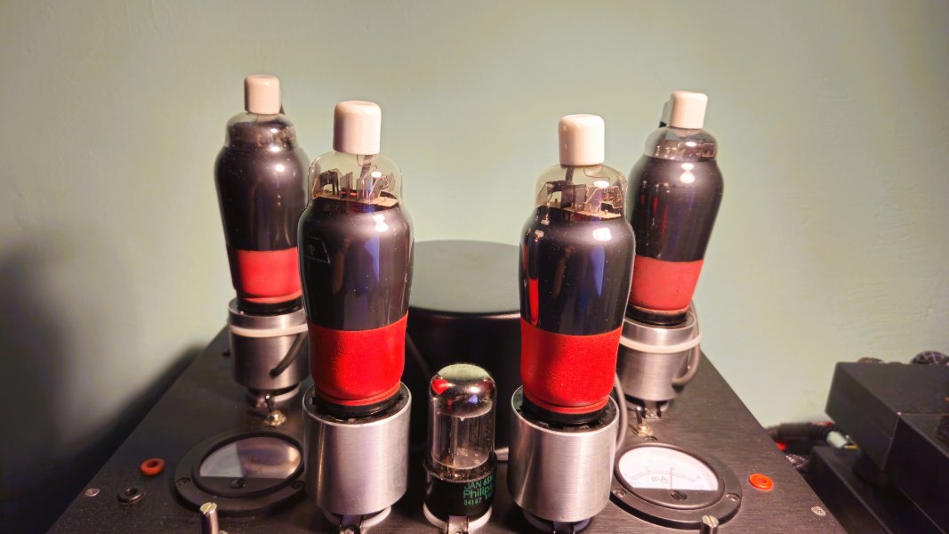 Philips4654_PhilipsEBL1.jpg