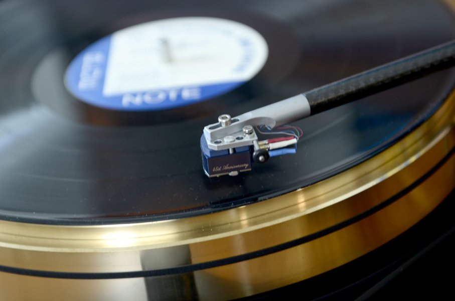 analog_13_6.jpg analog_13_6.jpg