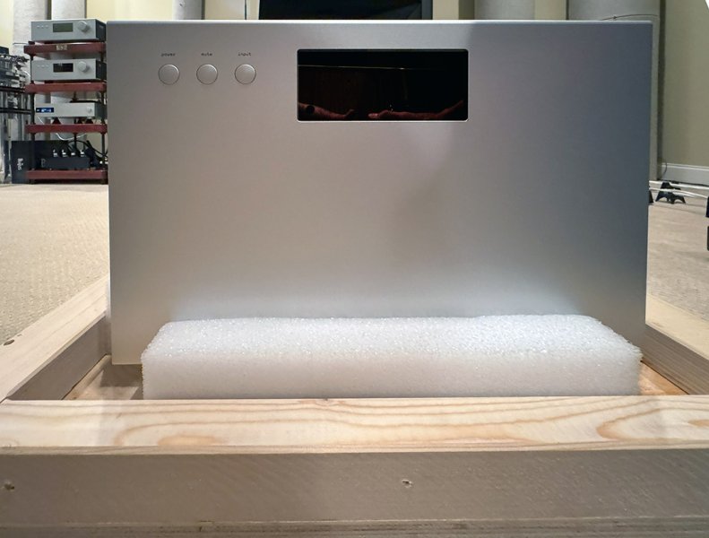 Opening the crate small.jpg Opening the crate small.jpg