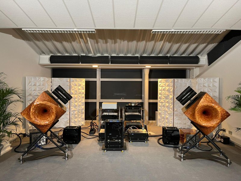 Demo_Munich_2022_Aries_Cerat_1ae945d4-3344-4c87-9d9f-db83dab6a106.x80569.jpg Demo_Munich_2022_Aries_Cerat_1ae945d4-3344-4c87-9d9f-db83dab6a106.x80569.jpg