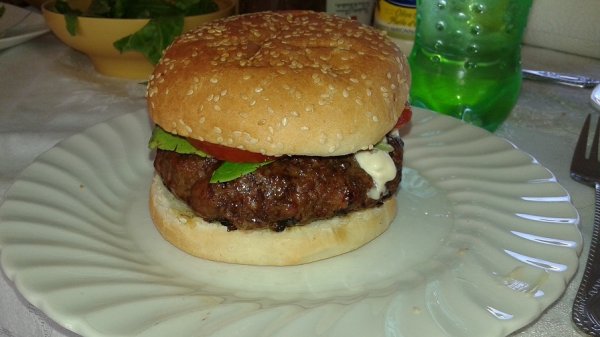 Cheddar Mozzarella stuffed burger 2.jpg