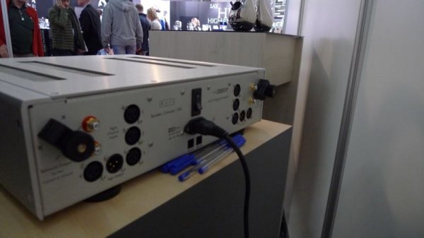 Ayre AX5 - 2.jpg Ayre AX5 - 2.jpg