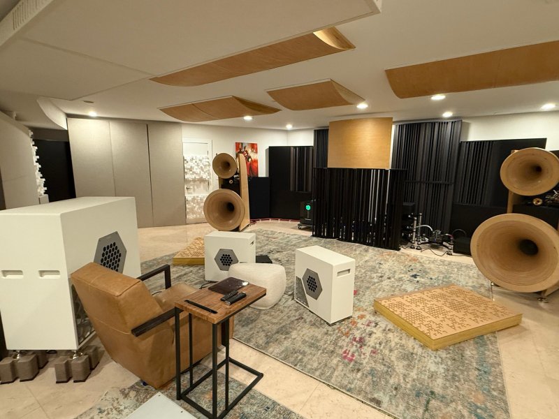 WhatsApp Image 2025-09-23 at 17.16.13 (1).jpeg