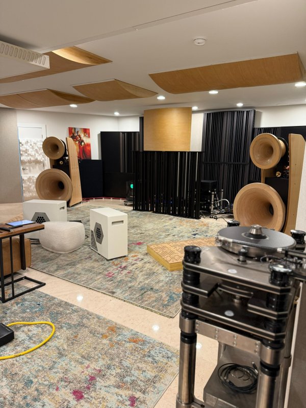 WhatsApp Image 2025-09-23 at 17.16.13.jpeg