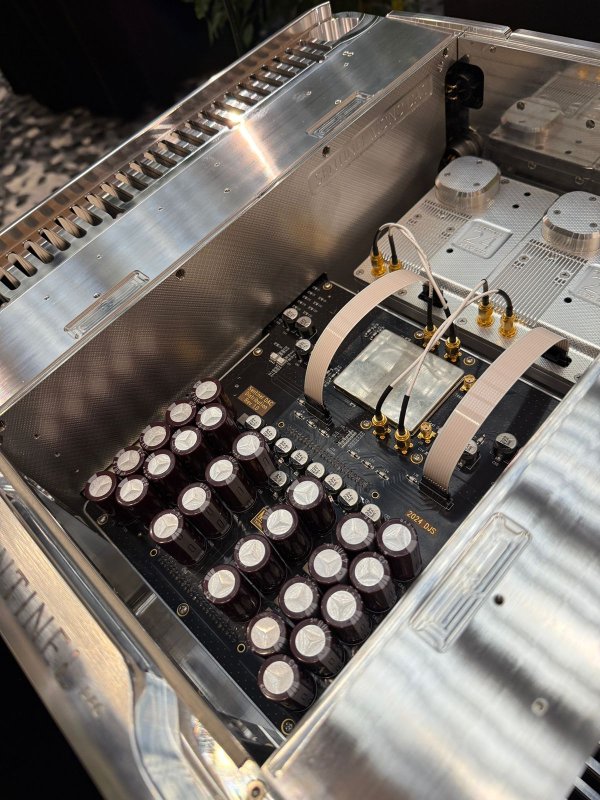 WhatsApp Image 2025-10-17 at 16.04.20_5db5eb42.jpg