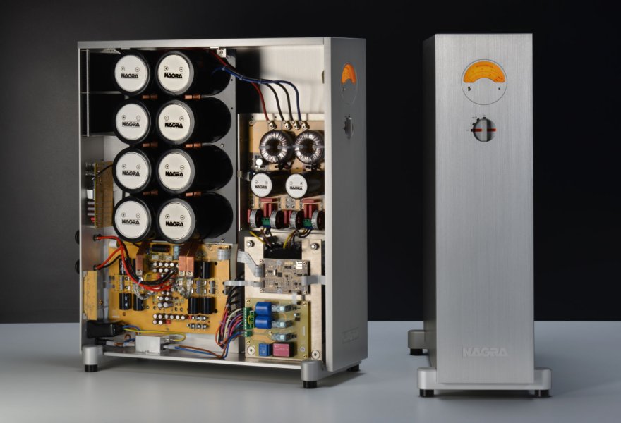 Nagra_HD_AMP_twin_open1.jpg