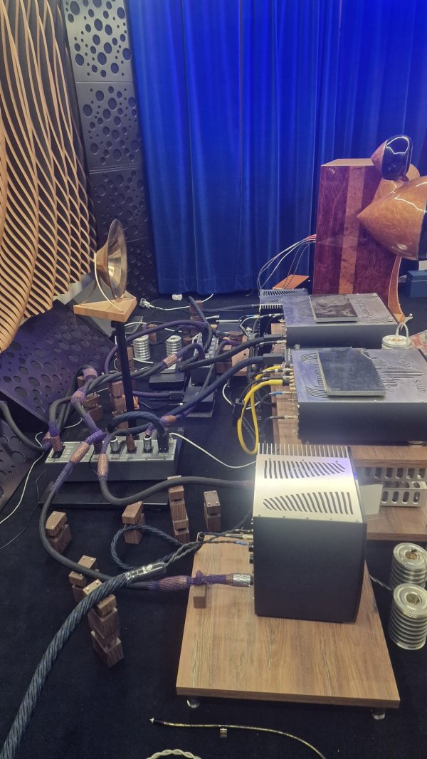 Obrázek WhatsApp, 2025-10-20 v 15.24.21_b6ac2771.jpg Obrázek WhatsApp, 2025-10-20 v 15.24.21_b6ac2771.jpg