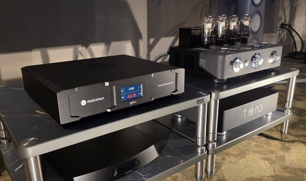 TARA 30 NYC Show.jpg TARA 30 NYC Show.jpg