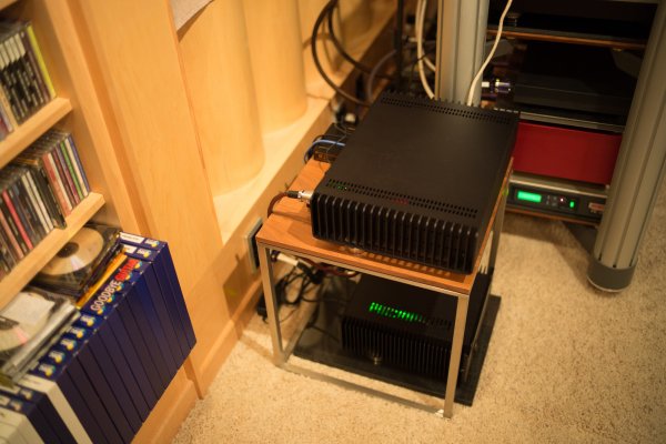 JCat battery power for USB card behind.jpg JCat battery power for USB card behind.jpg