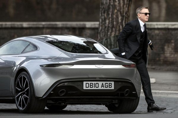 Daniel Craig steps out of DB10-xlarge.jpg