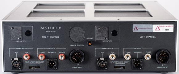 aesthetix-io-sig-phono-back.jpg aesthetix-io-sig-phono-back.jpg