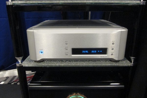 IMG_0007Los Angeles Audio Show 2017.JPG IMG_0007Los Angeles Audio Show 2017.JPG