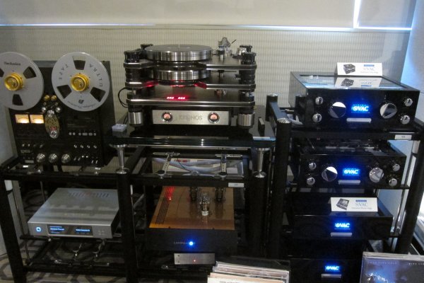 IMG_0034Los Angeles Audio Show 2017.JPG IMG_0034Los Angeles Audio Show 2017.JPG