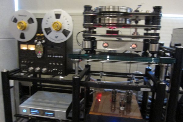 IMG_0033Los Angeles Audio Show 2017.JPG IMG_0033Los Angeles Audio Show 2017.JPG