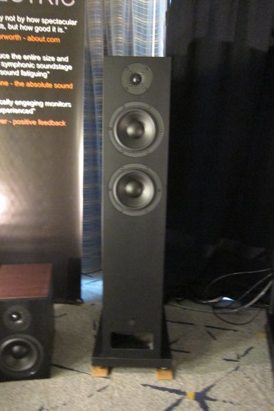 IMG_0262Los Angeles Audio Show 2017.JPG