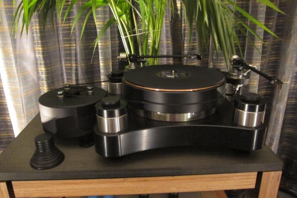 IMG_0400Los Angeles Audio Show 2017.jpg