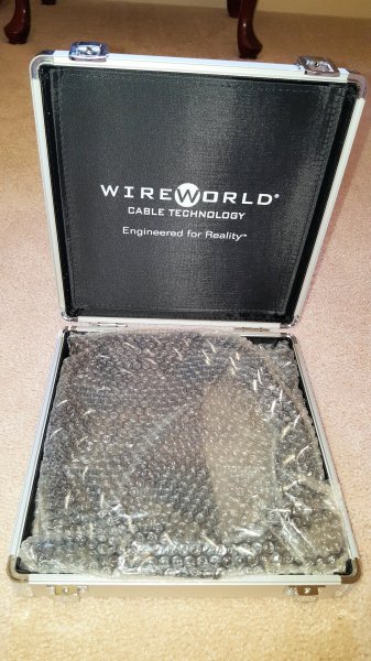 WW-Platinum-Starlight-v7-75ohm-BNC-BNC-1_5meters-open-box1-20170717_090556.jpg WW-Platinum-Starlight-v7-75ohm-BNC-BNC-1_5meters-open-box1-20170717_090556.jpg