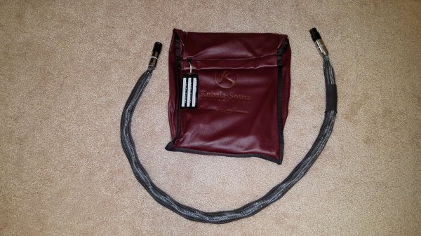 KubalaSosan-ELATION-AES-EBU-110ohm-case&cable1-20170727_143757.jpg KubalaSosan-ELATION-AES-EBU-110ohm-case&cable1-20170727_143757.jpg