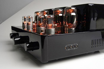 genesis-tube-amplifier-front-main.jpg