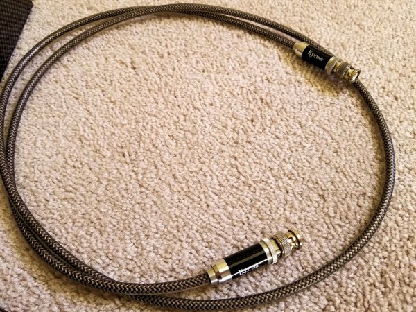 Esoteric-Mexcel-8NA2000-1_5meter-50ohm-BNC-BNC-cable1-20171018_105206.jpg Esoteric-Mexcel-8NA2000-1_5meter-50ohm-BNC-BNC-cable1-20171018_105206.jpg