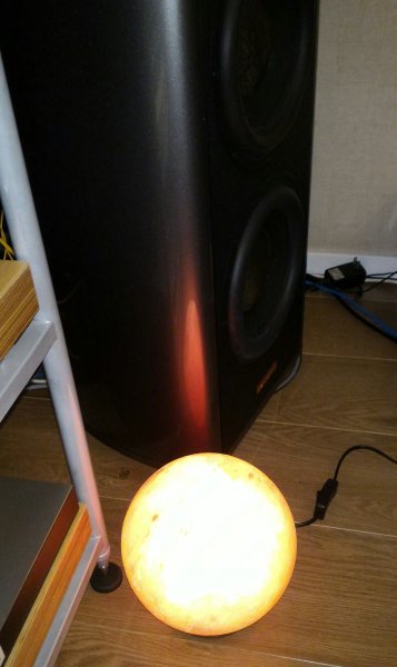 Salt Ball Lamp.jpg