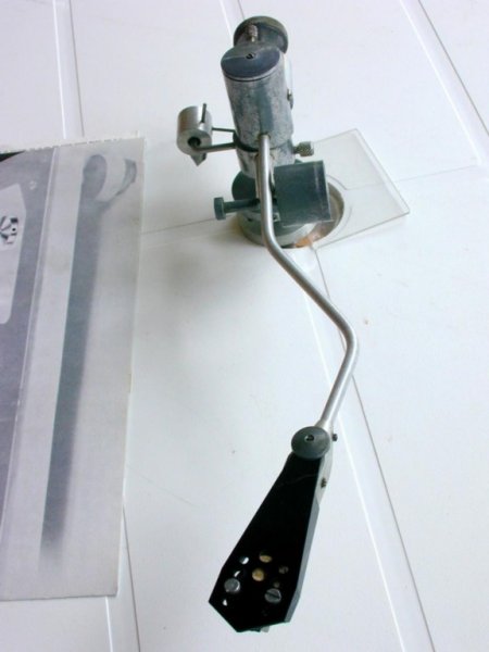 transcriptor-fluid-stereo-tonearm-3.jpg