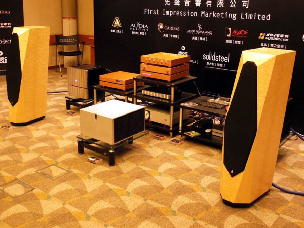 hk_avalon_rowland.jpg hk_avalon_rowland.jpg