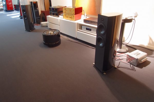 WilsonBDemoAC0787.jpg WilsonBDemoAC0787.jpg