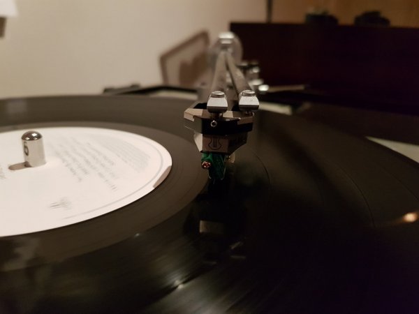 thales.jpg thales.jpg