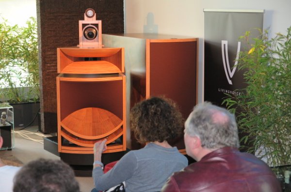 ShengYa V-218 Wood Horn Loaded Tweeter Bookshelf Speaker Review