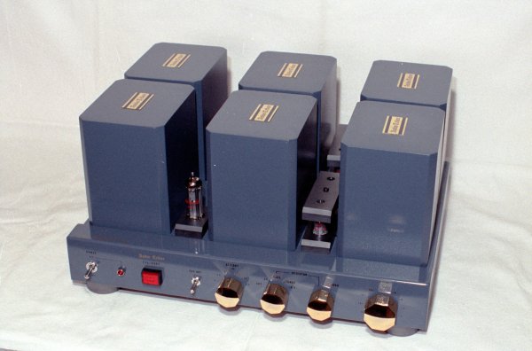 3. TFA-9501Flat Amplifier.jpg