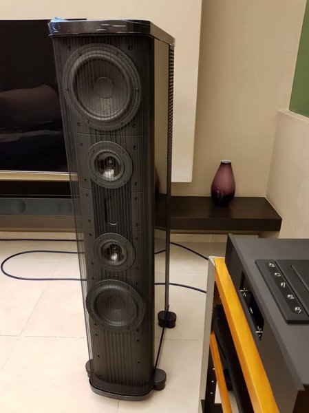 37686981.jpg 37686981.jpg