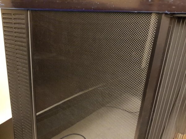 37686982.jpg 37686982.jpg