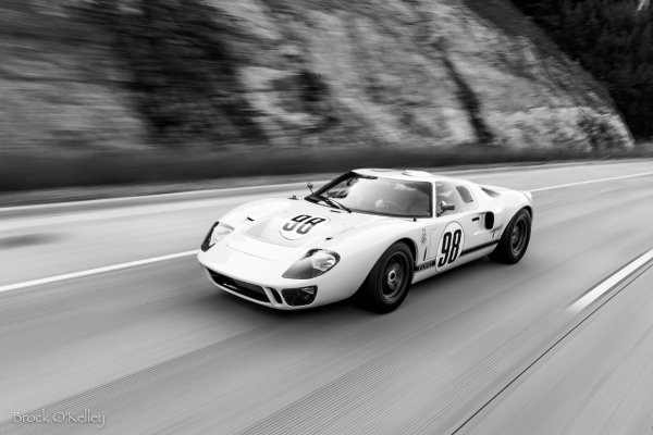 GT 40 BW.jpg