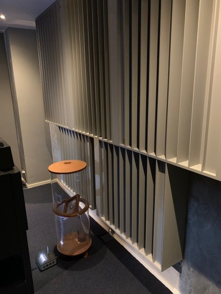 p3 Diffusor at frontwall behind acoustical transparent screen.jpg