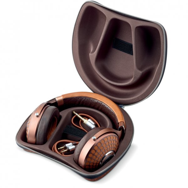 stellia-headphones_carrying-case.jpg