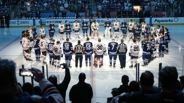 humboldt-broncos-jets-blackhawks.jpg