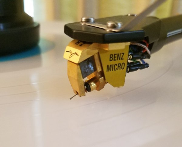 benzmicro.jpg benzmicro.jpg