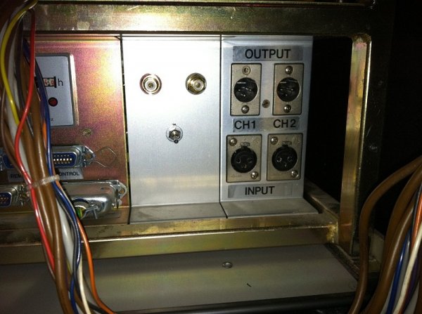 Switch.jpg Switch.jpg