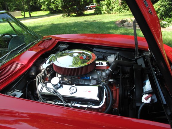 427 Vette motor.jpg