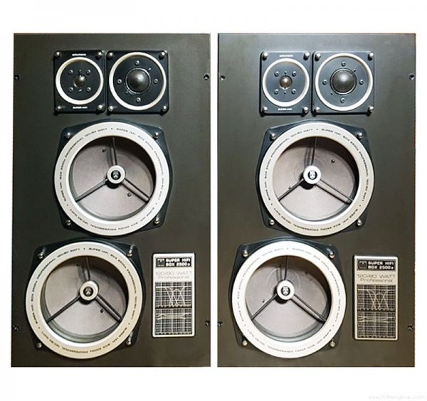 grundig_hifi_box_2500a_3-way_loudspeaker_system.jpg grundig_hifi_box_2500a_3-way_loudspeaker_system.jpg