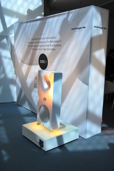 Avantgarde_Acoustic_Model_Zero_1_new_munich_2013_show_highend_high_end_report_matej_isak_mono_an.jpg Avantgarde_Acoustic_Model_Zero_1_new_munich_2013_show_highend_high_end_report_matej_isak_mono_an.jpg